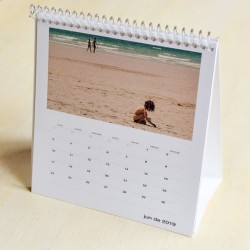 Calendario cuadrado sobremesa