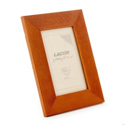 Marco Wave 24x30 Madera